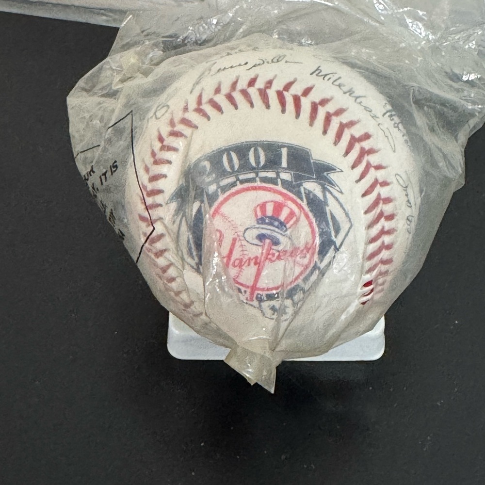 New Unopened New York Yankees 2001 Baseball